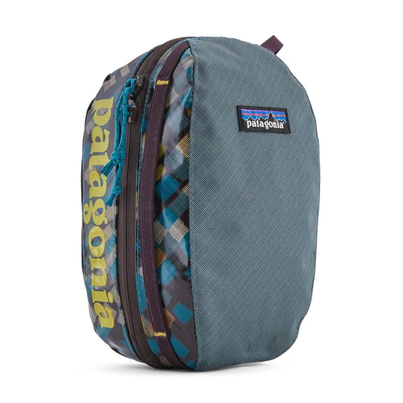 Patagonia Black Hole Cube - Medium Fitz Roy Patchwork: Nouveau Green ...